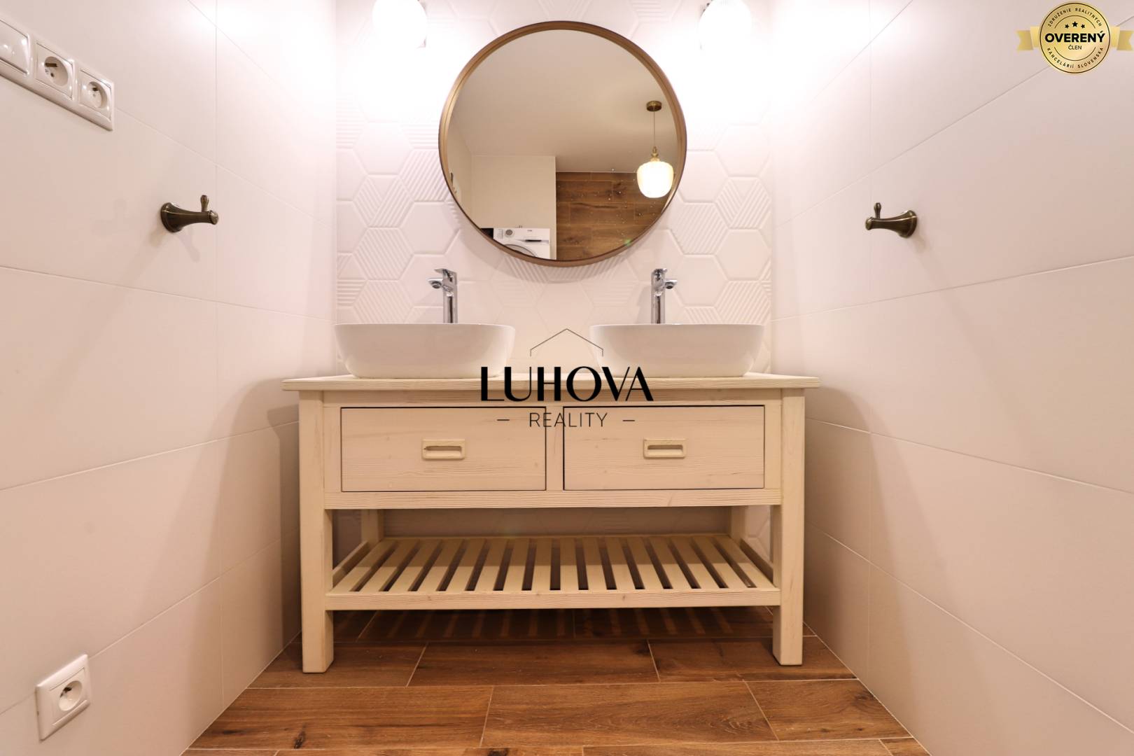 LUHOVA reality_14.jpg