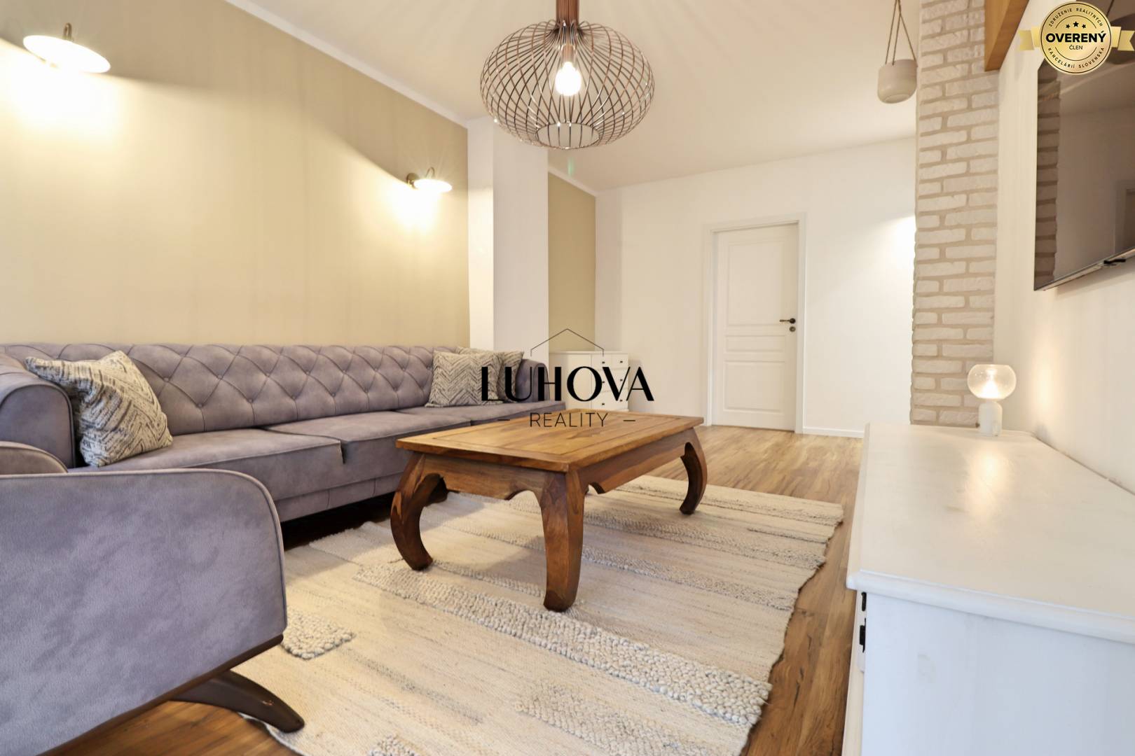 LUHOVA reality_8.jpg