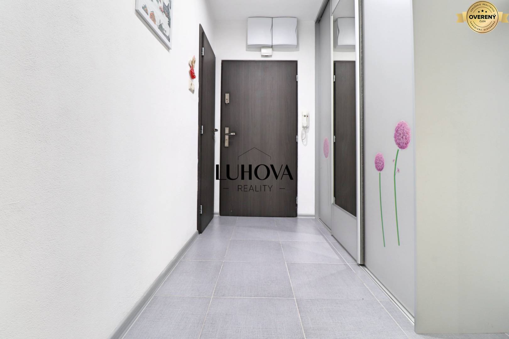 LUHOVA reality_12.jpg