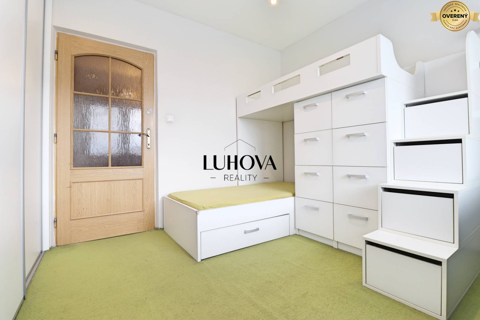 LUHOVA reality_2.jpg