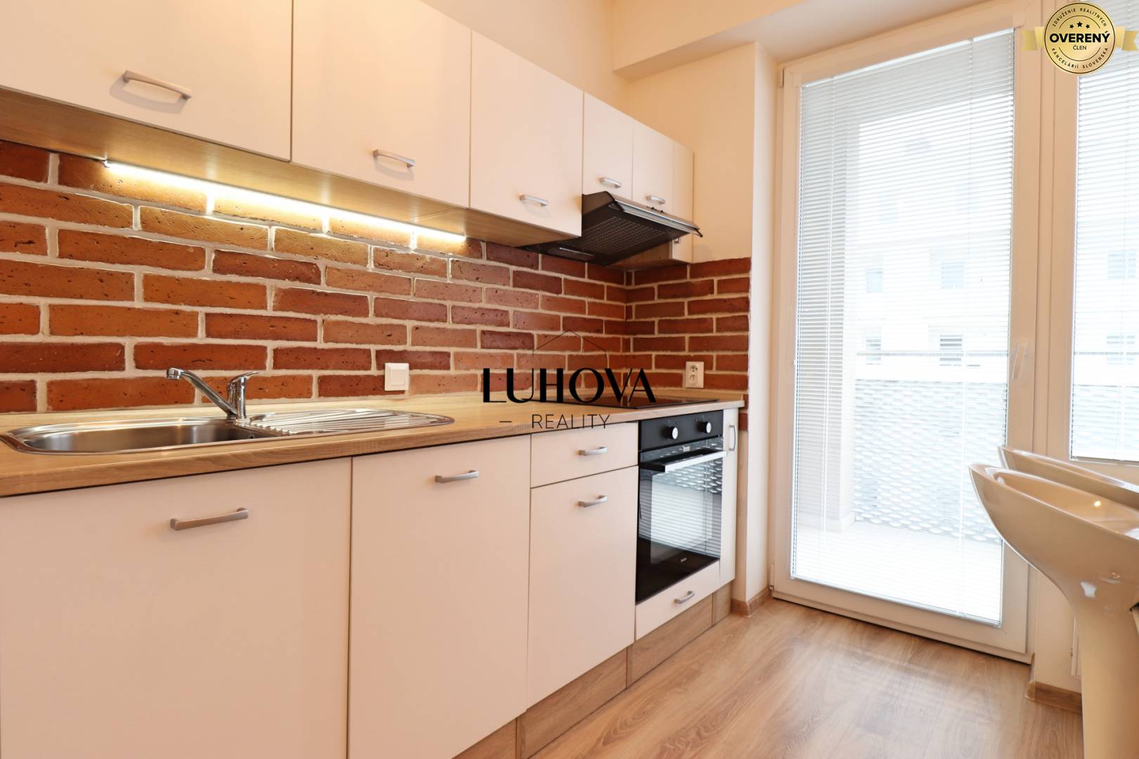 LUHOVA reality_4.jpg