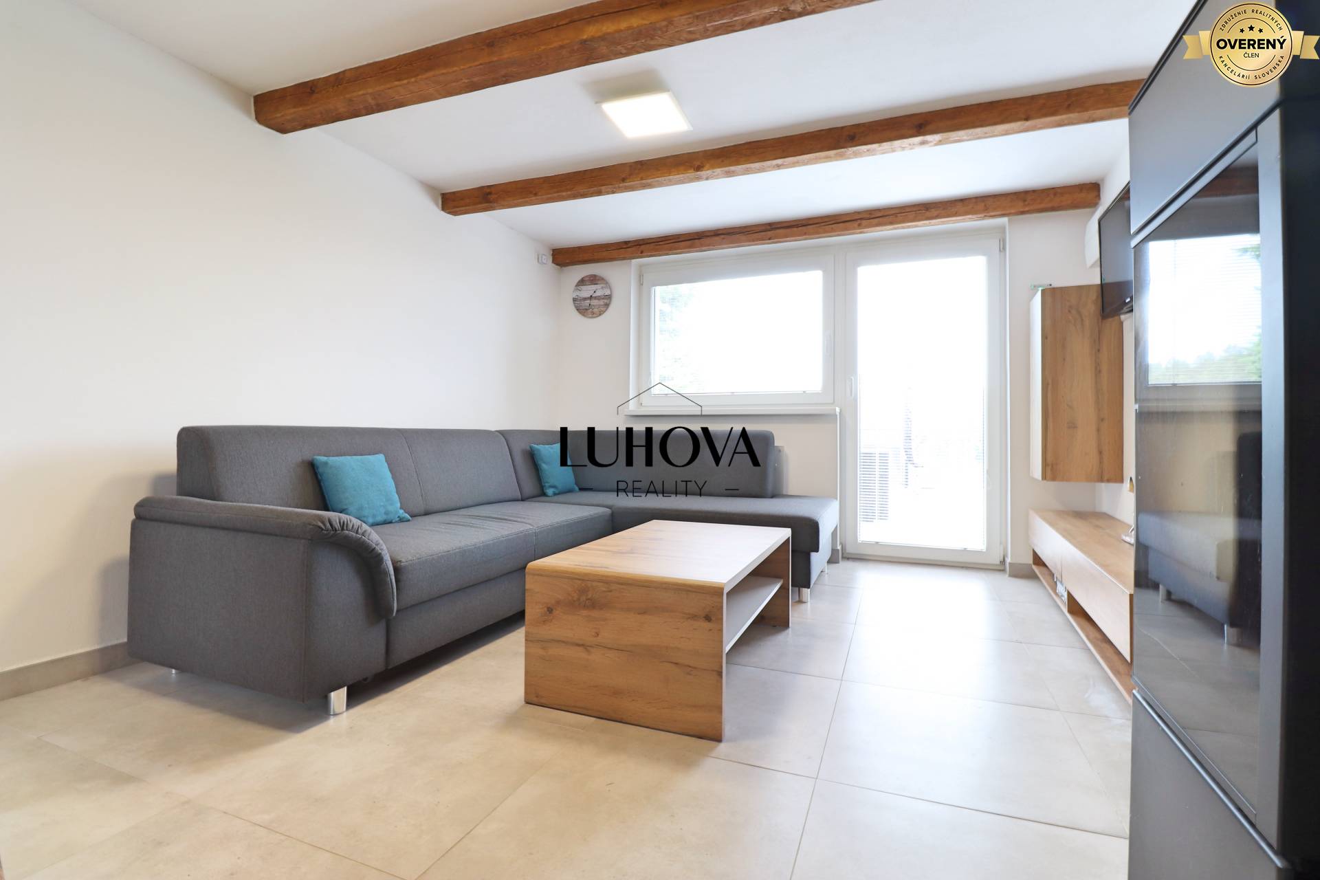 LUHOVA reality_4.jpg