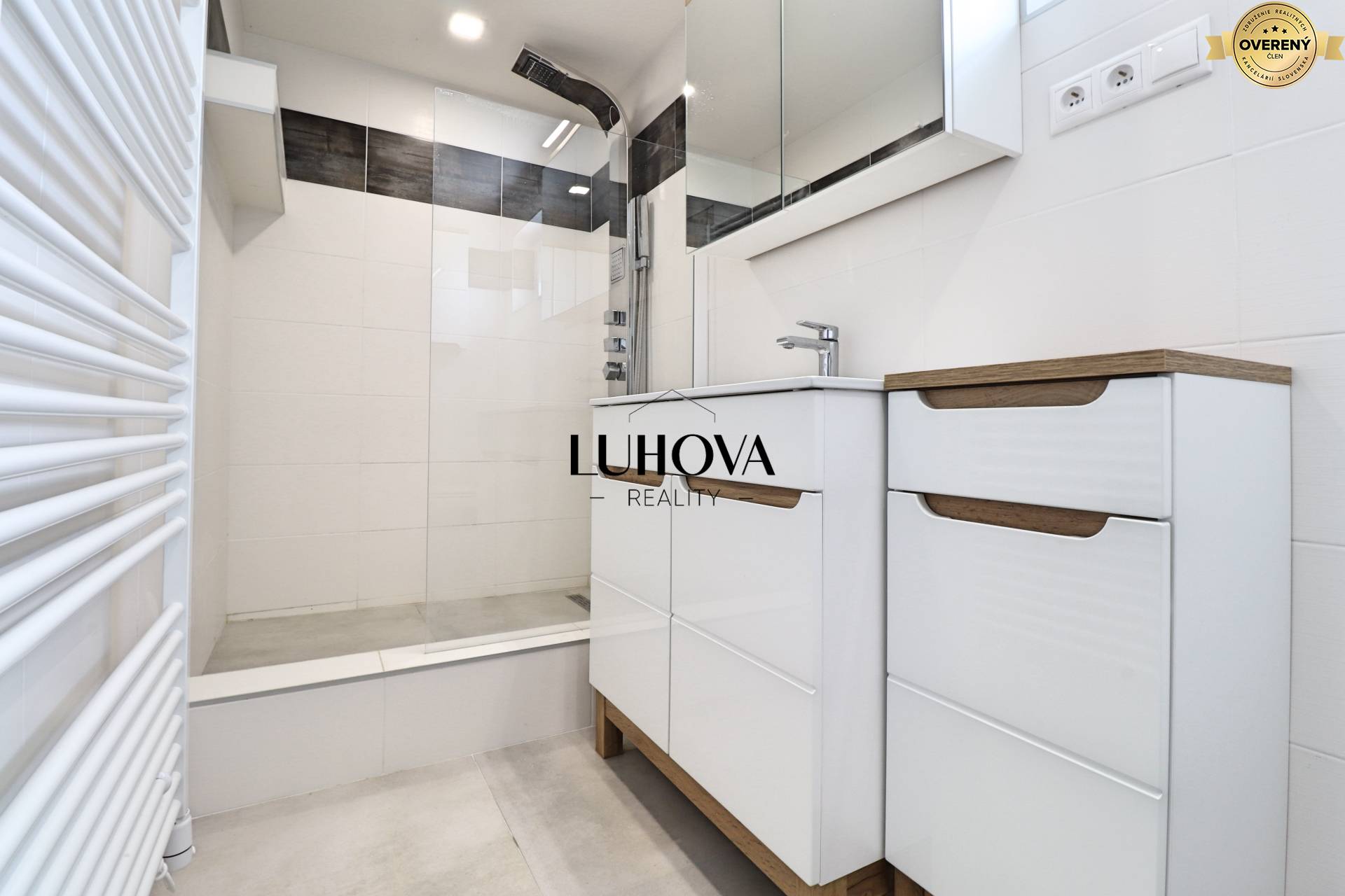 LUHOVA reality_2.jpg