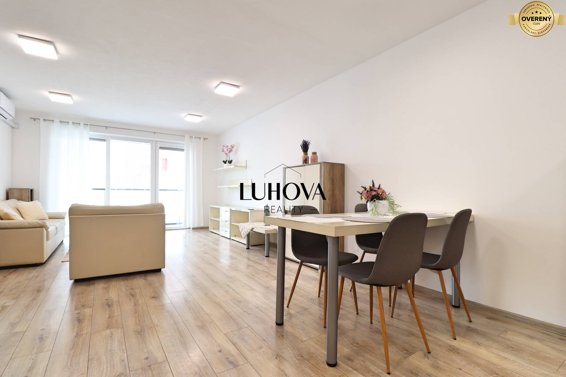 LUHOVA reality_9.jpg