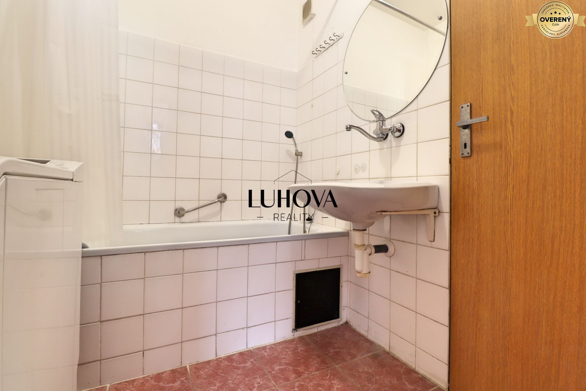 LUHOVA reality_3.jpg