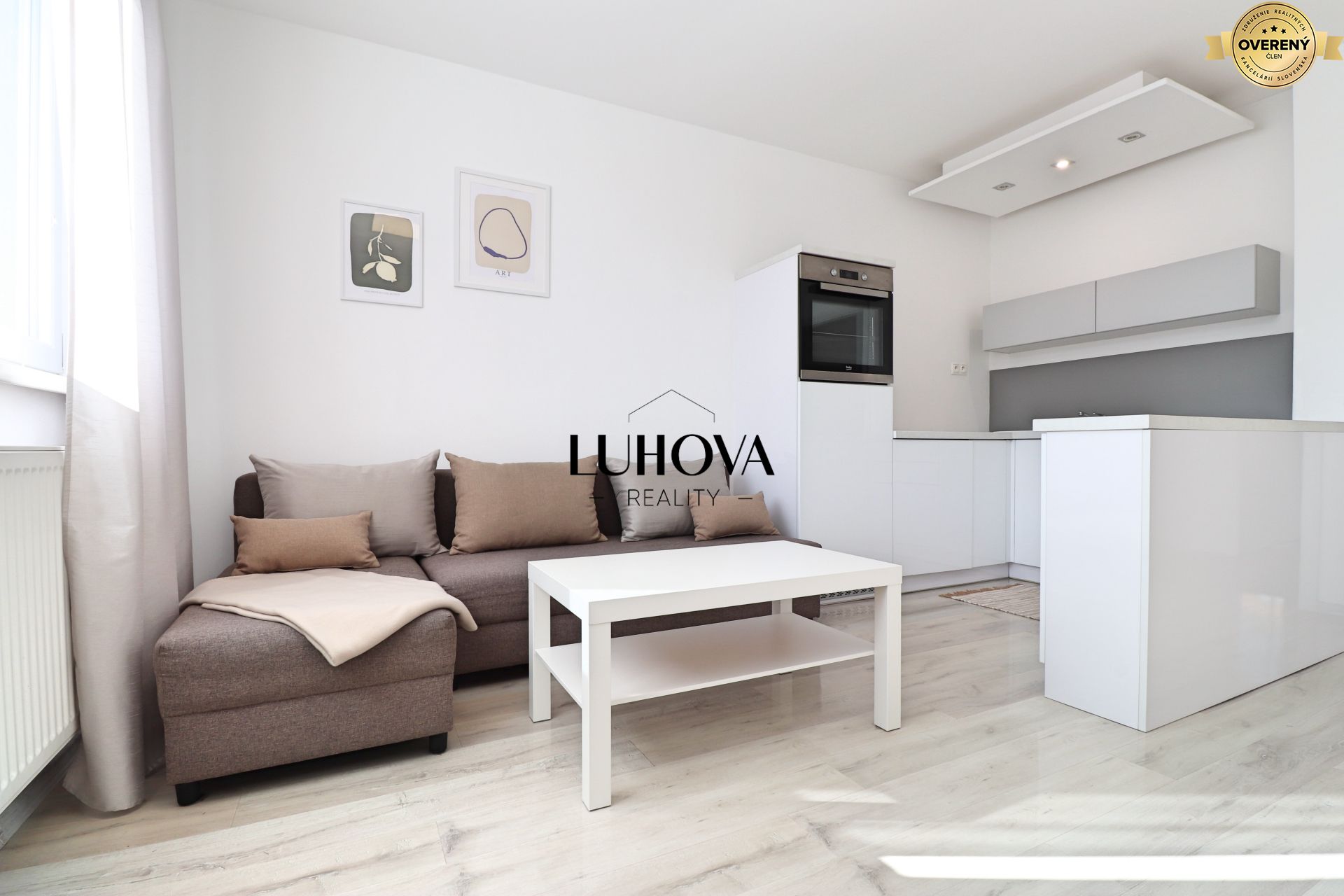 LUHOVA reality_11.jpg