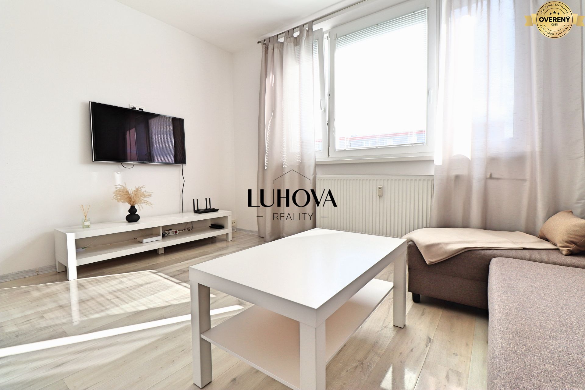 LUHOVA reality_8.jpg