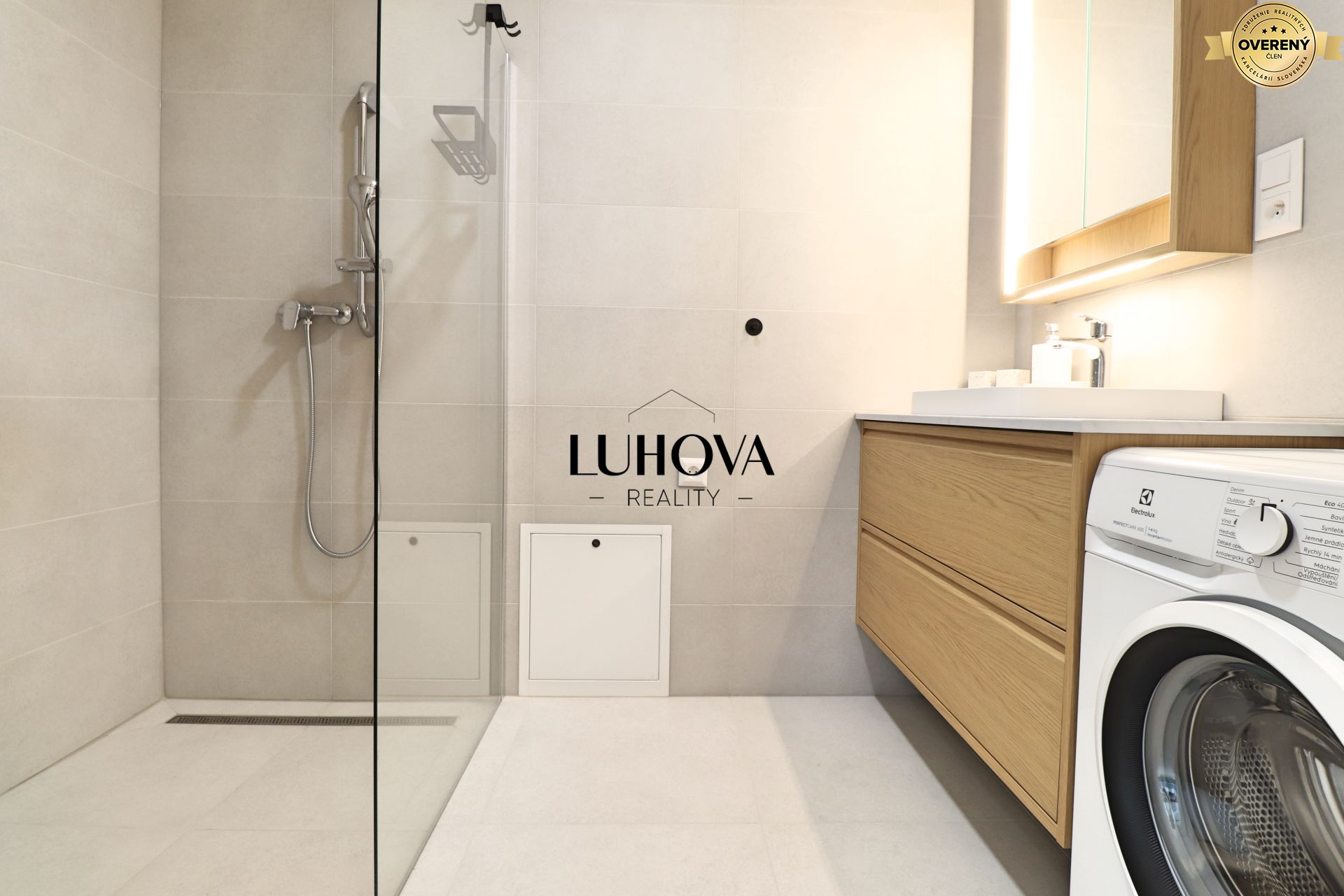 LUHOVA reality_13.jpg