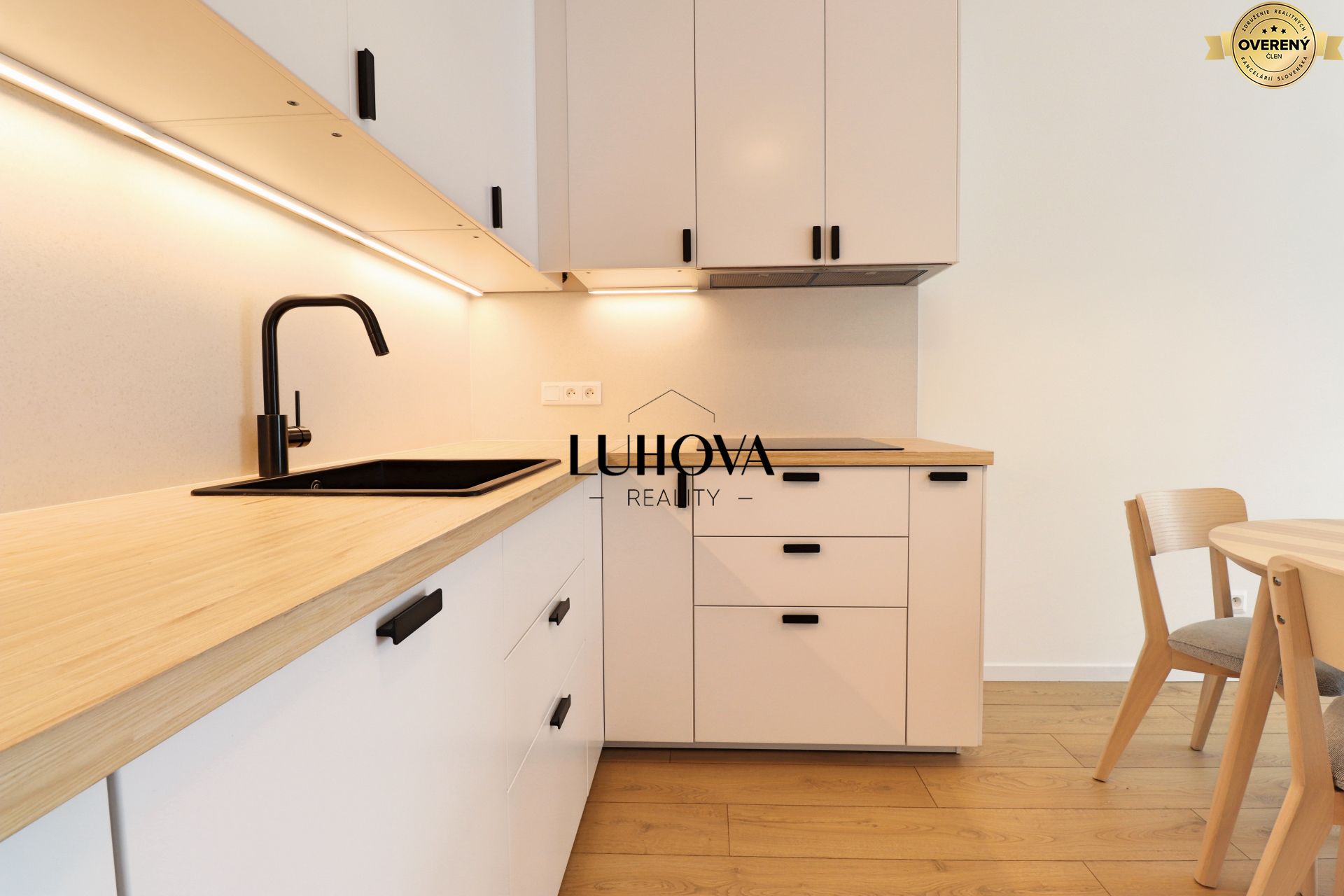 LUHOVA reality_7.jpg