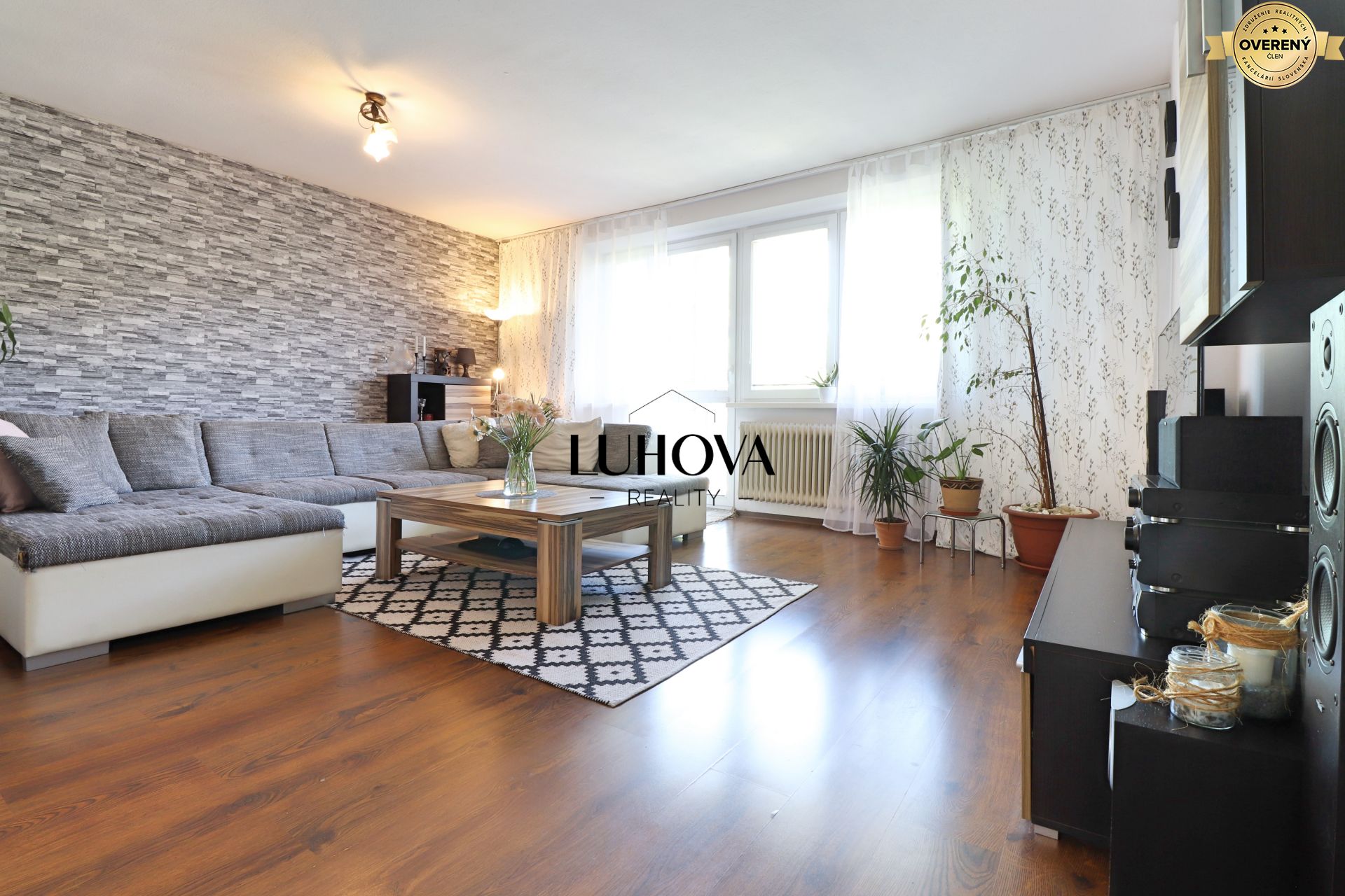 LUHOVA reality_13.jpg