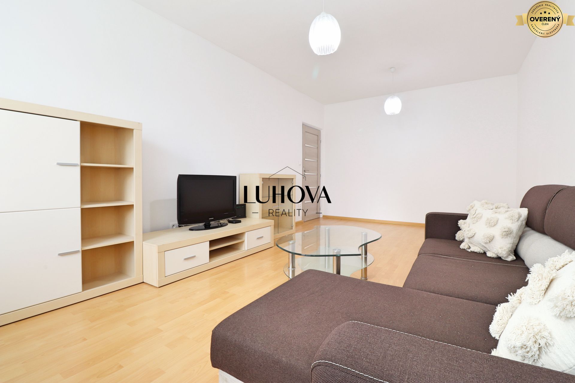 LUHOVA reality_2.jpg