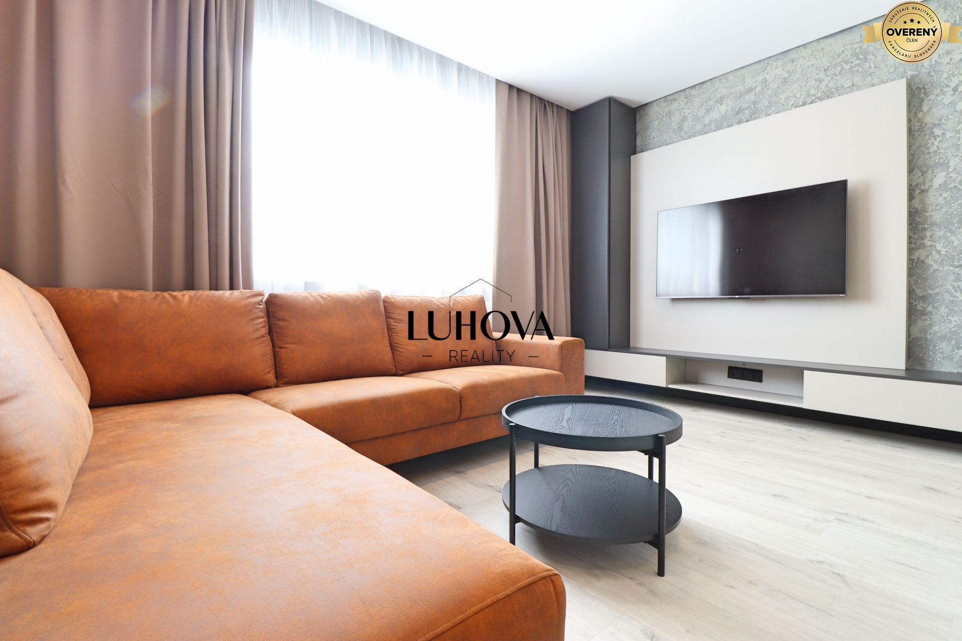 LUHOVA reality_1.jpg