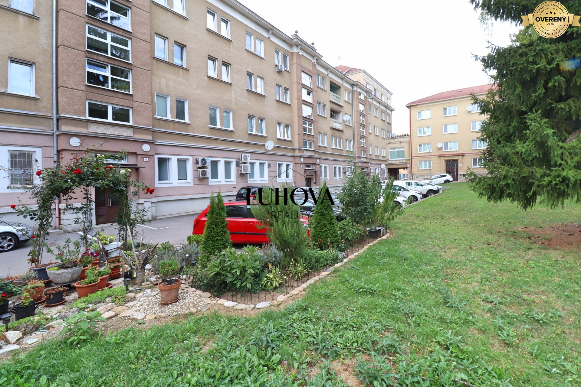 LUHOVA reality_10.jpg