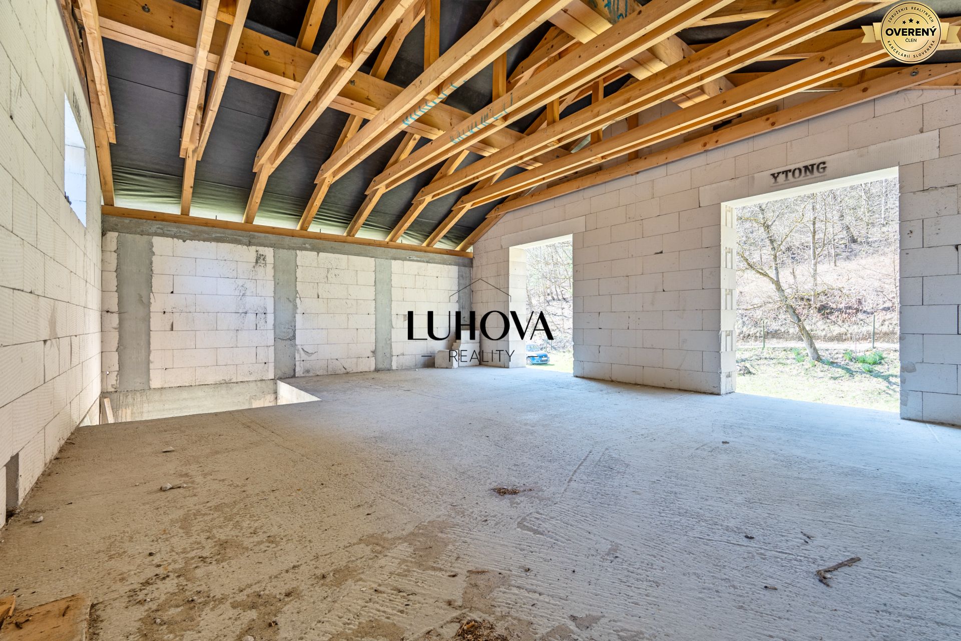 LUHOVA reality_12.jpg