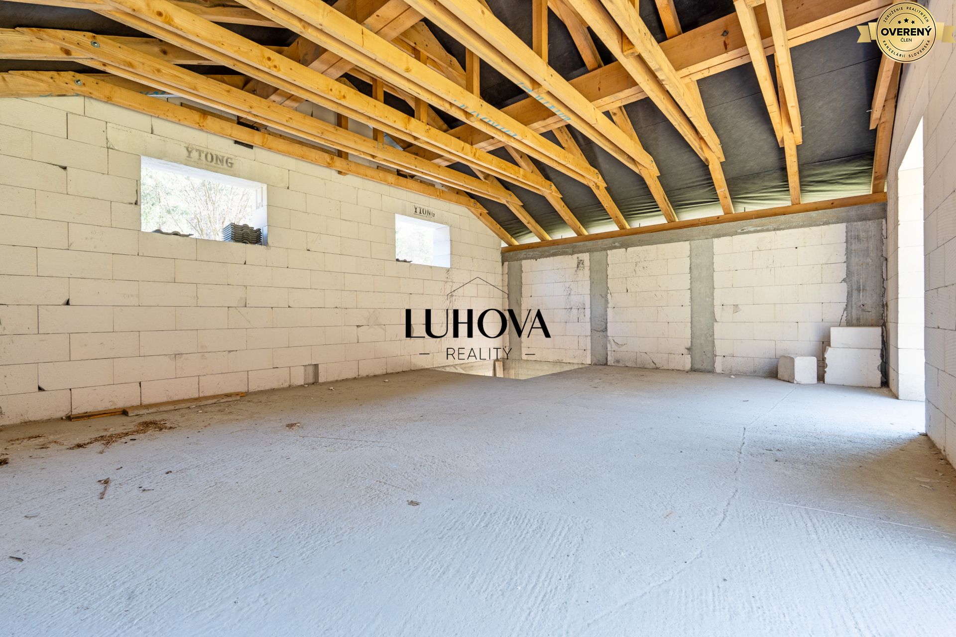 LUHOVA reality_11.jpg