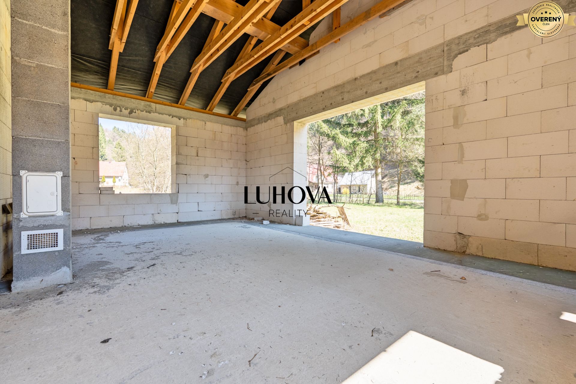 LUHOVA reality_10.jpg
