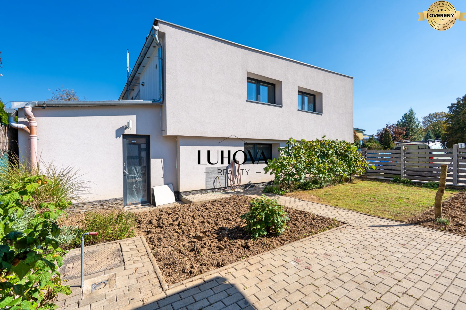 LUHOVA reality_30.jpg
