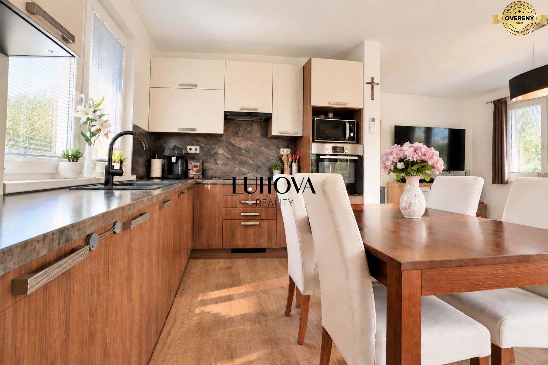LUHOVA reality_26.jpg