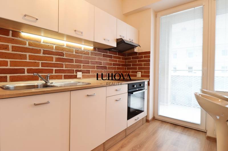 LUHOVA reality_4.jpg