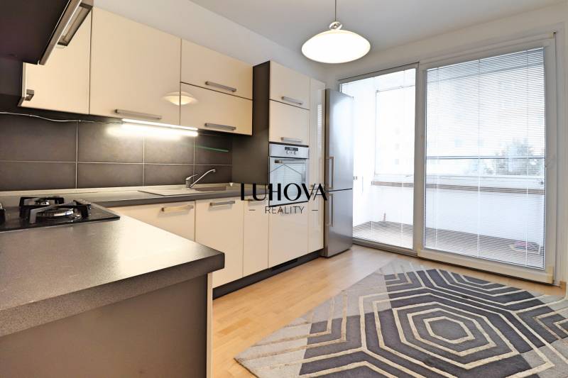 LUHOVA reality_8.jpg