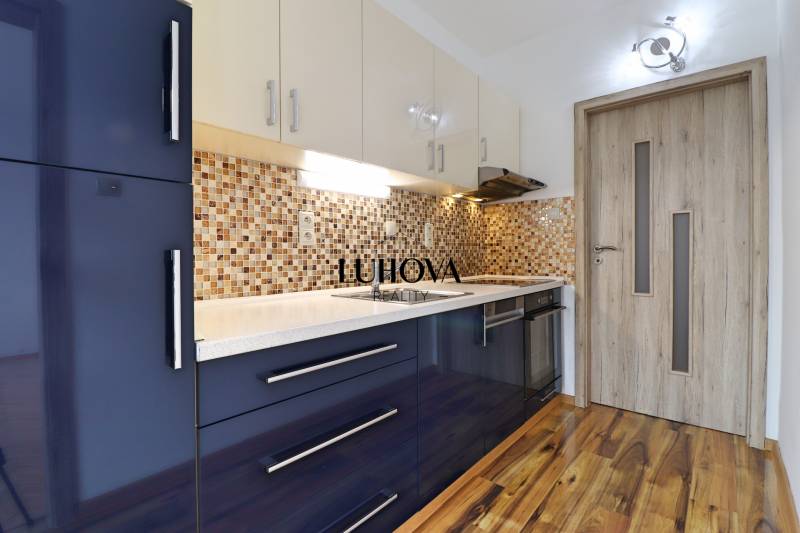 LUHOVA reality_7.jpg