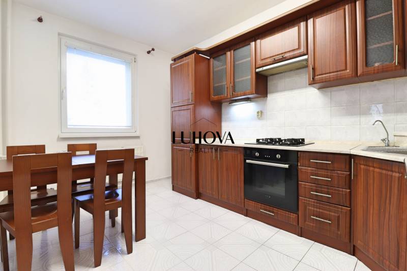 LIUHOVA reality_14.jpg