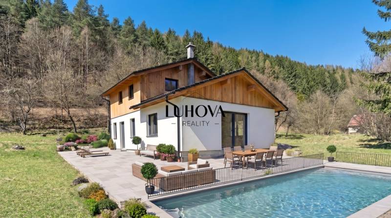 LUHOVA reality_2.jpg