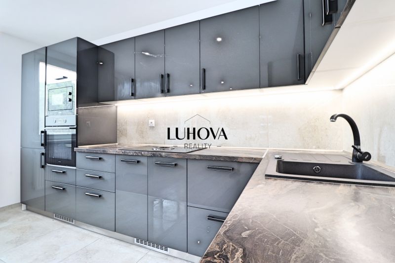 LUHOVA reality_8.jpg