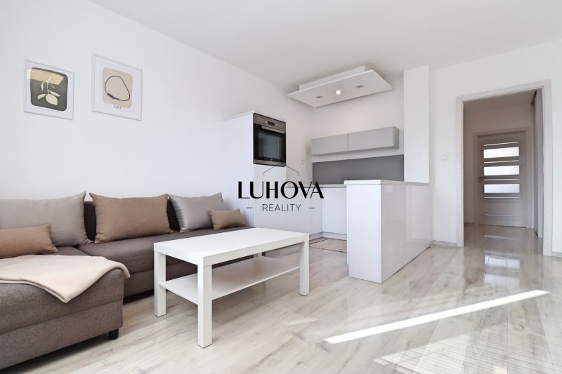 LUHOVA reality_12.jpg