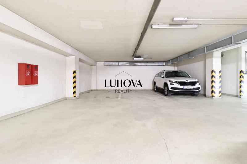 LUHOVA reality_1.jpg