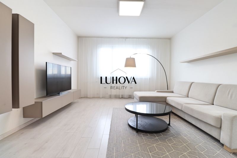 LUHOVA reality_1.jpg