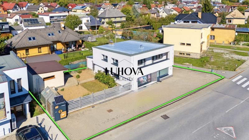 LUHOVA reality_1.jpg